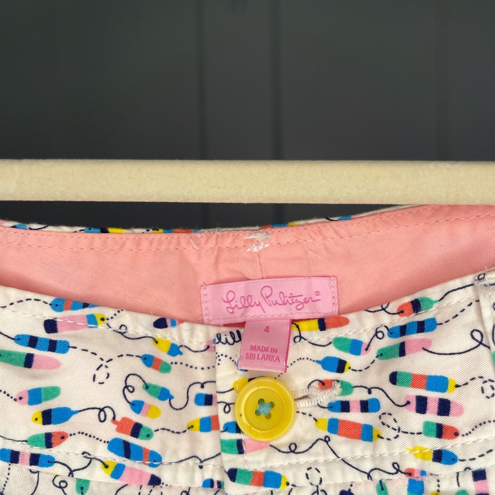 Lilly Pulitzer White Buoy Shorts 3’ Inseam Size 4 - Picture 4 of 7